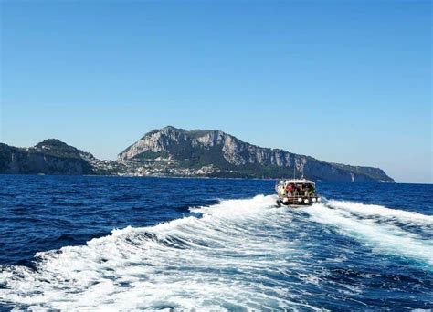 Capri boat tour - the best way to spend a day in Capri