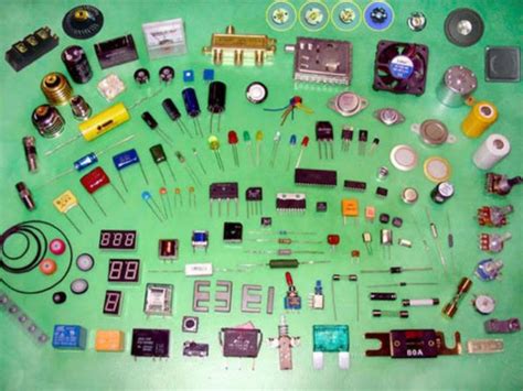 What are Active components in electronics and Their Classification