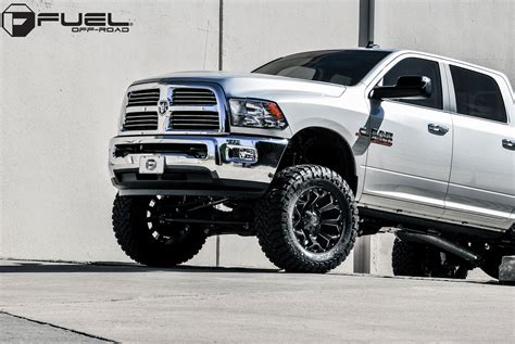 Dodge Ram 2500 Assault - D546 Gallery - MHT Wheels Inc.