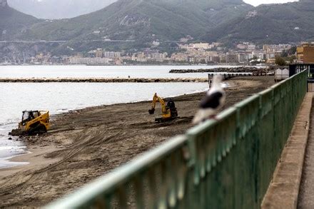 14 Beaches of salerno italy Stock Pictures, Editorial Images and Stock ...