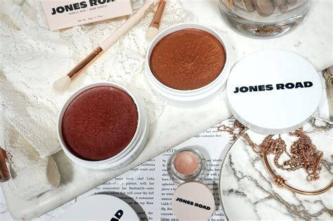 | Review | Jones Road Beauty Miracle Balm All-Over Glow | PRETTY IS MY PROFESSION