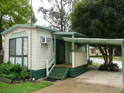 Yea Tourist Park - Yea Cottage accommodation, ideal for families, couples and singles