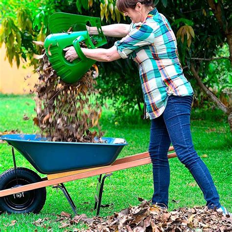 12 Ergonomic Yard Tools You Need This Fall | Family Handyman | The ...