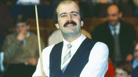 Snooker champion Willie Thorne dies, ahed 66 - Yahoo Sport