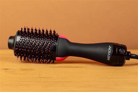 The Dyson Airwrap Costs 10 Times More Than Revlon’s One-Step | Wirecutter