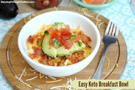 Easy Keto Breakfast Bowl - Dancing Through the Rain