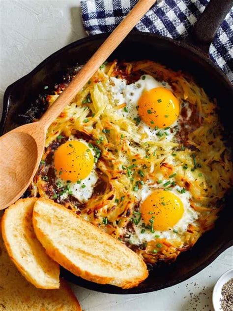 Simple Cheesy Skillet Hash Browns and Eggs