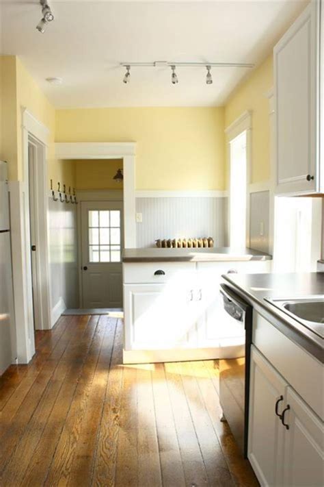 46 Most Popular Kitchen Color Schemes Trends 2019 - Craft Home Ideas | Yellow kitchen walls ...