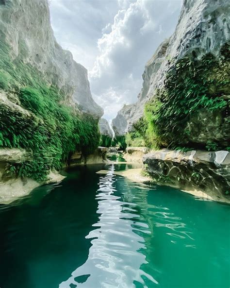 The Blanco River Leads To The Narrows Water Hole In Texas | Hiking in ...