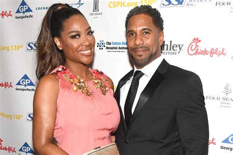 Kenya Moore, Marc Daly to Divorce After 2 Year Marriage | The Daily Dish