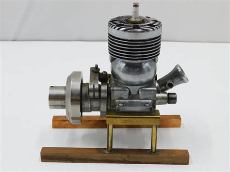 Sold at Auction: Vintage Gas Powered Model Airplane Engine