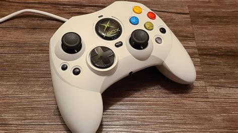 The Original Xbox Slim Controller Is Being Remade With Hall Effect Sticks And Triggers