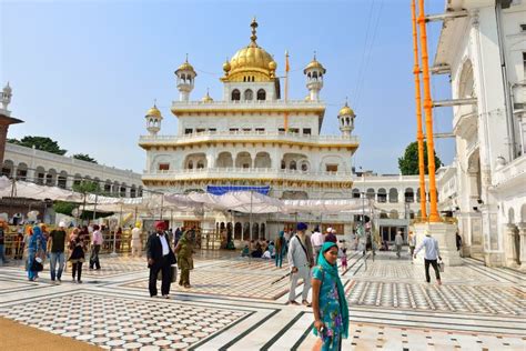 Akal Takht in the Golden Temple, Amritsar Editorial Stock Photo - Image of india, bridge: 28386233