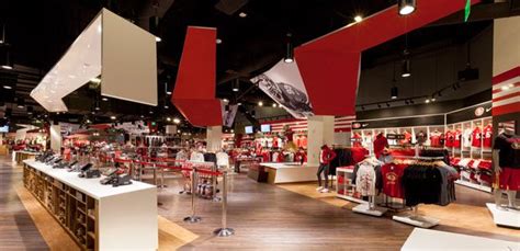 San Francisco 49ers Team Store | C7A Retail Interior Architecture | Retail interior, Interior ...