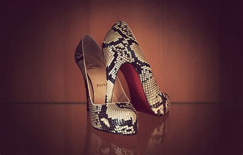 THE FASHION WORLD (LADIES SHOES) - XciteFun.net