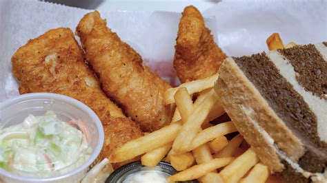 Why The Friday Fish Fry Became A Wisconsin Tradition