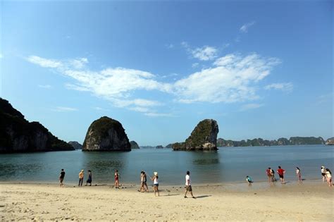 Quảng Ninh Province’s tourism to be celebrated this May