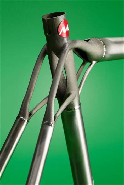 Mirada Pro and Reynolds Technology collaborate on 999g 3D printed titanium bike frame | Titanium ...