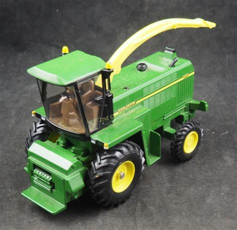 Toy 1/32 John Deere 6850 Forage Harvester - Ertl | 2nd Cents Inc