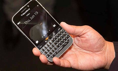 BlackBerry Classic: A solid Q10 follow-up? | News.Wirefly