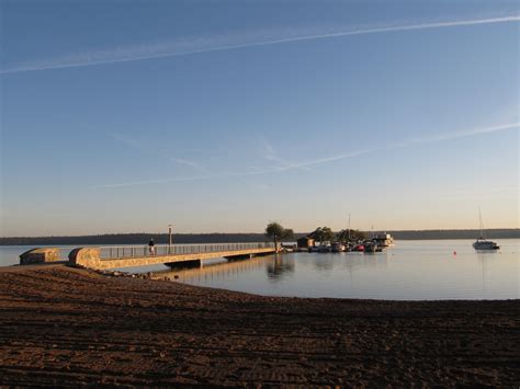 Gravel Beach: Clear Lake