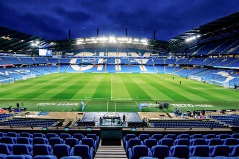 Manchester City Football Club Stadium Tour for One Adult | lastminute.com