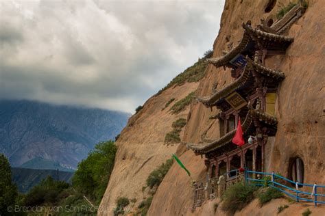 Mati Si, China: Temples in the Cliffs - Brendan van Son Photography