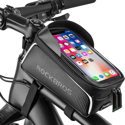 This Waterproof Bike Bag Is Also a Smartphone Mount