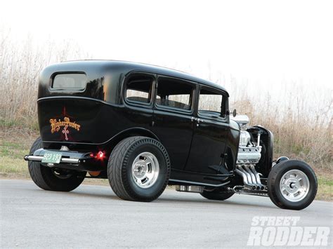 1932 Ford Sedan - Hot Rod Family Car - Hot Rod Network