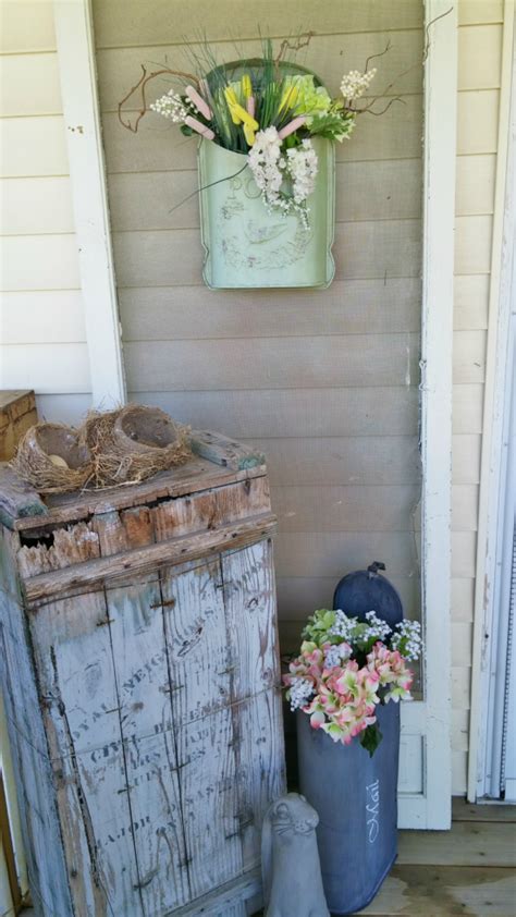 Simple Spring Front Porch - Little Vintage Cottage
