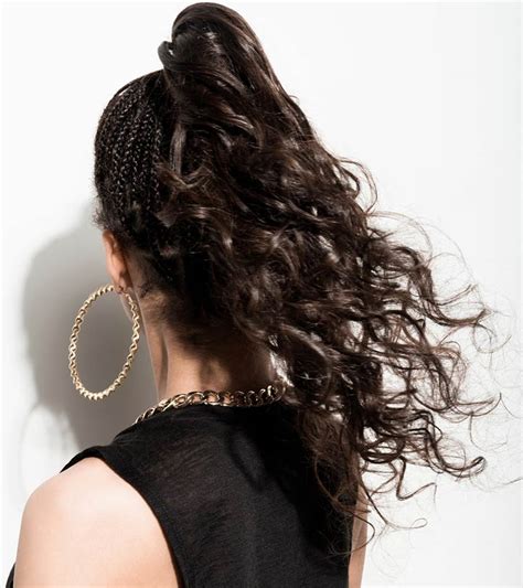 5 Curly Ponytail Ideas That You Should Try