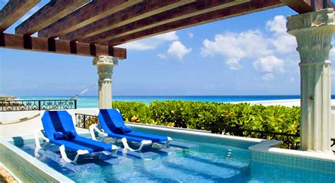 Hotels with Private Pools - Book Your Luxury Pool Suite or Villa Now!