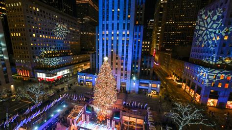 Rockefeller Center Christmas Tree Lighting 2023 in NYC: Performers, Time & Ceremony