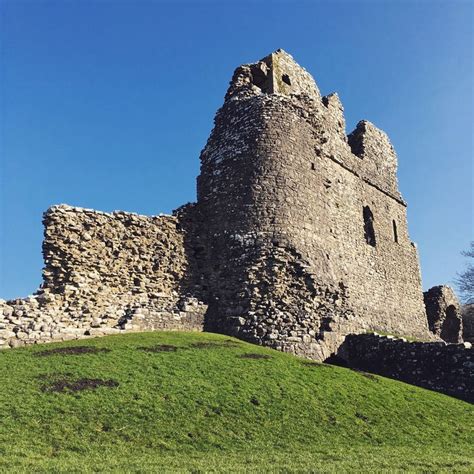 Ogmore Castle Heritage Tour Day tour from Cardiff, Wales realwalestours ...