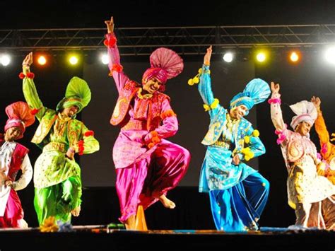 10 Types of Punjabi Folk Dance - Tusk Travel Blog