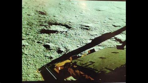 Pragyan Rover 'Moonwalks' as it Descends from Vikram Lander's Platform ...