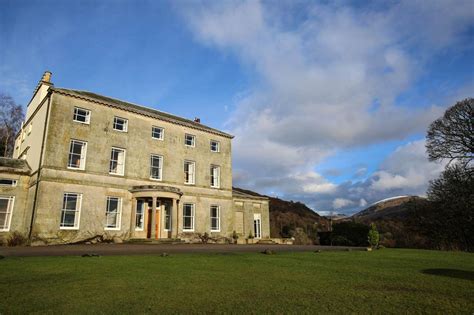 Lake District Yoga Hikes Break at Brathay Hall, Ambleside. - YogaHikes