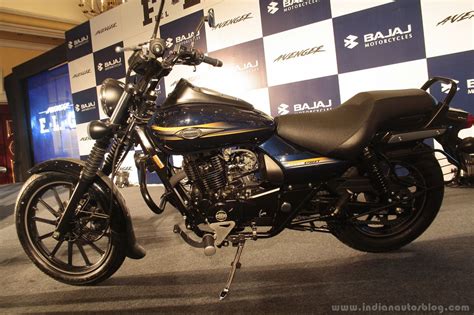 2016 Bajaj Avenger 150 Street side launched