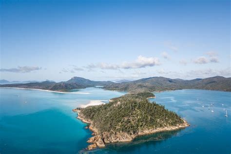 Which Is The Largest Whitsunday Island? - Sailing Whitsundays