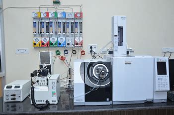 Pyroprobe Gas Chromatography–Mass Spectrometer (Py-GC-MS ...