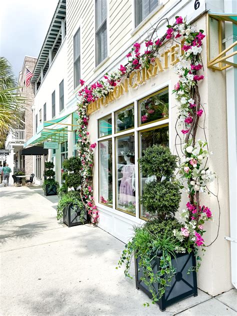 Shop & Stroll through Bluffton, SC | Good Taste Guide