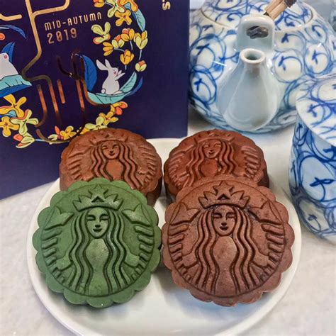 Starbucks' Exclusive Mooncakes Are Available Now For The Mid-Autumn Festival - Johor Foodie