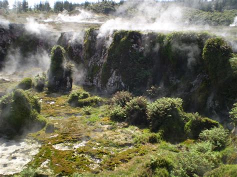 From down the hill : Saturday – Craters of the Moon, Taupo