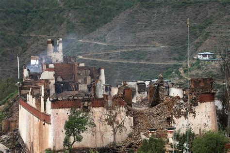 Bhutan Land Of The Thunder Dragon: Rebuilding Wangdue Phodrang Dzong I