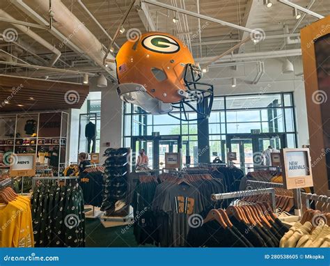 Inside the Green Bay Packers Pro Shop at Lambeau Field, Selling ...