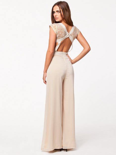 Metallic Lace Open Back Jumpsuit - Rare London - Cream - Jumpsuits - Clothing - Women - Nelly.com