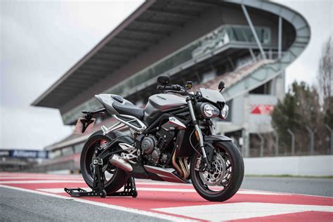 Triumph Street Triple 765 RS 2017 launch and test ride at Circuit ...