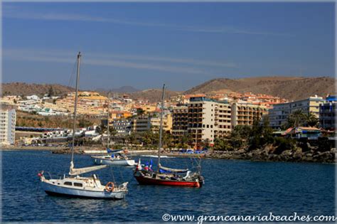 Playa de Arguineguin: A Small Cozy Beach in a Fishing Village