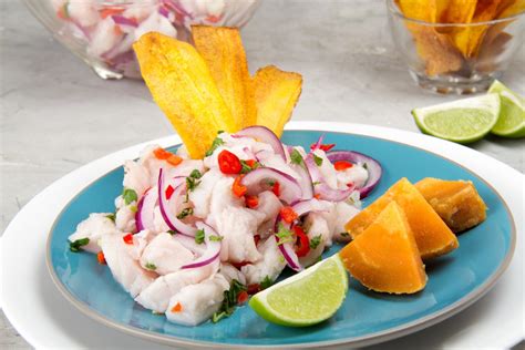 ¿Qué es el ceviche? Todo sobre este plato de marisco peruano | Arquidia ...