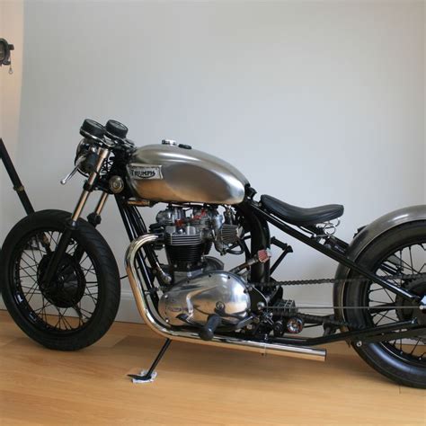 Triumph Bobber Oil in Frame | Triumph bobber, Triumph bikes, Bobber bikes